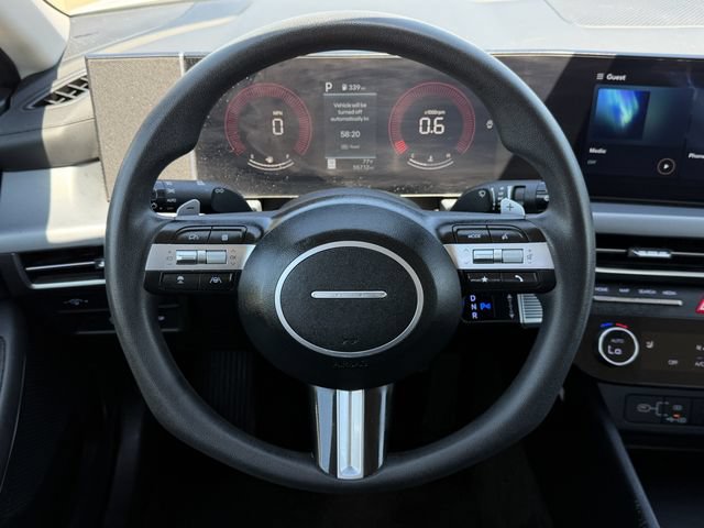 Used 2025 Hyundai Sonata SEL FWD image 11