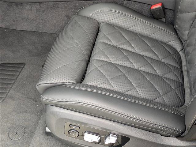 Used 2026 BMW X7 xDrive40i w/ Executive Package image 4