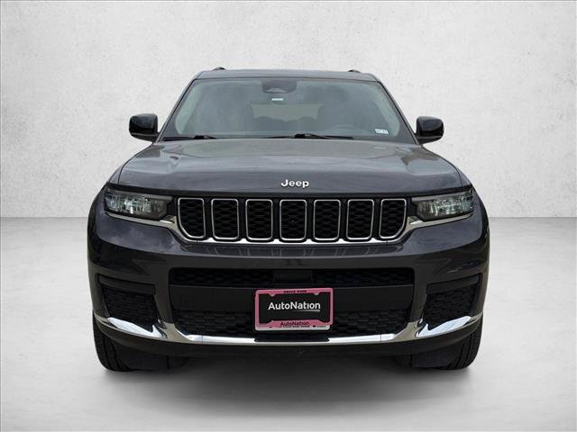 Used 2023 Jeep Grand Cherokee L Laredo RWD image 2