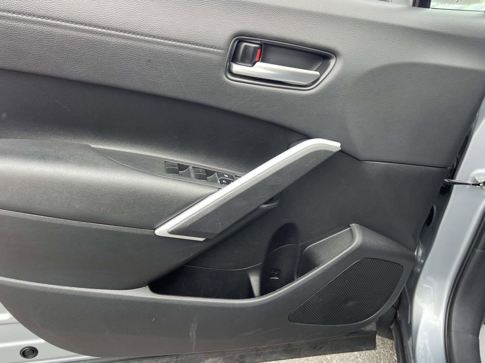 Used 2024 Toyota Corolla Cross XLE image 18