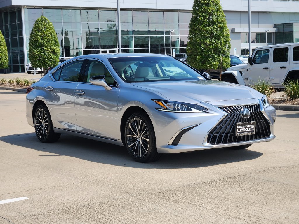 Certified 2025 Lexus ES 350 w/ Premium Package FWD image 3