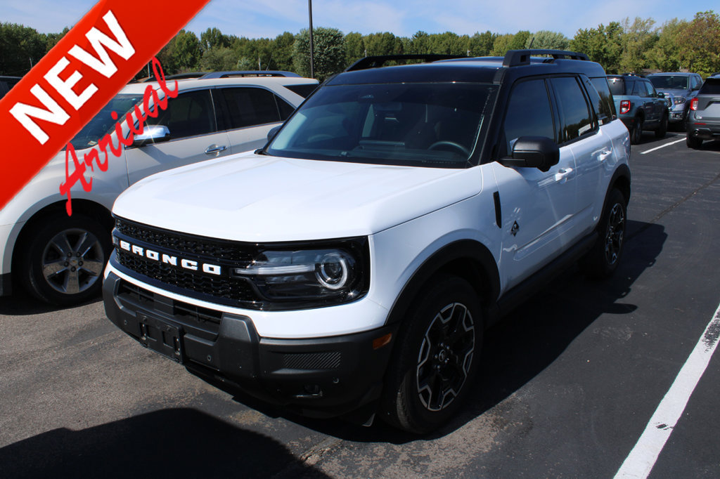 Used 2025 Ford Bronco Sport Outer Banks w/ Outer Banks Tech Package+ AWD/4WD image 1