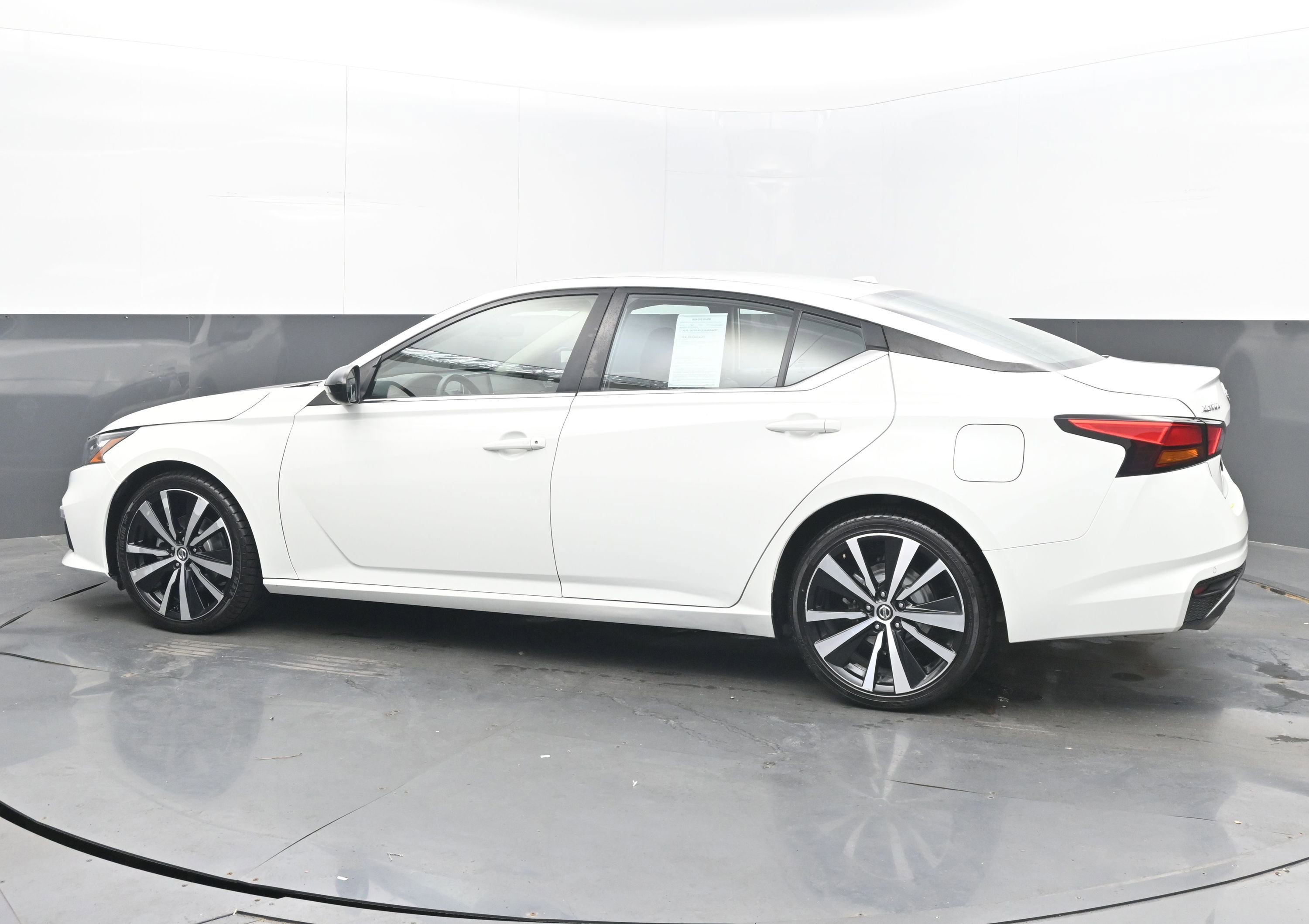 Used 2022 Nissan Altima 2.5 SR image 5