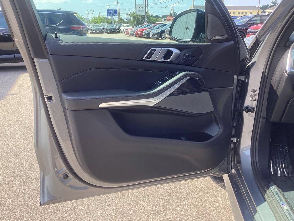 Used 2026 BMW X5 xDrive40i AWD/4WD image 13