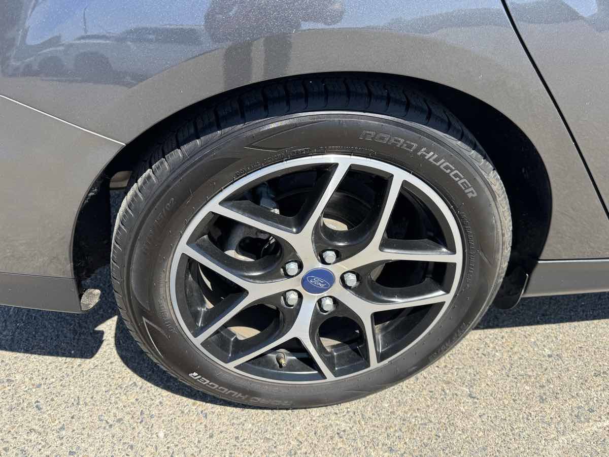 Used 2018 Ford Focus SEL image 36