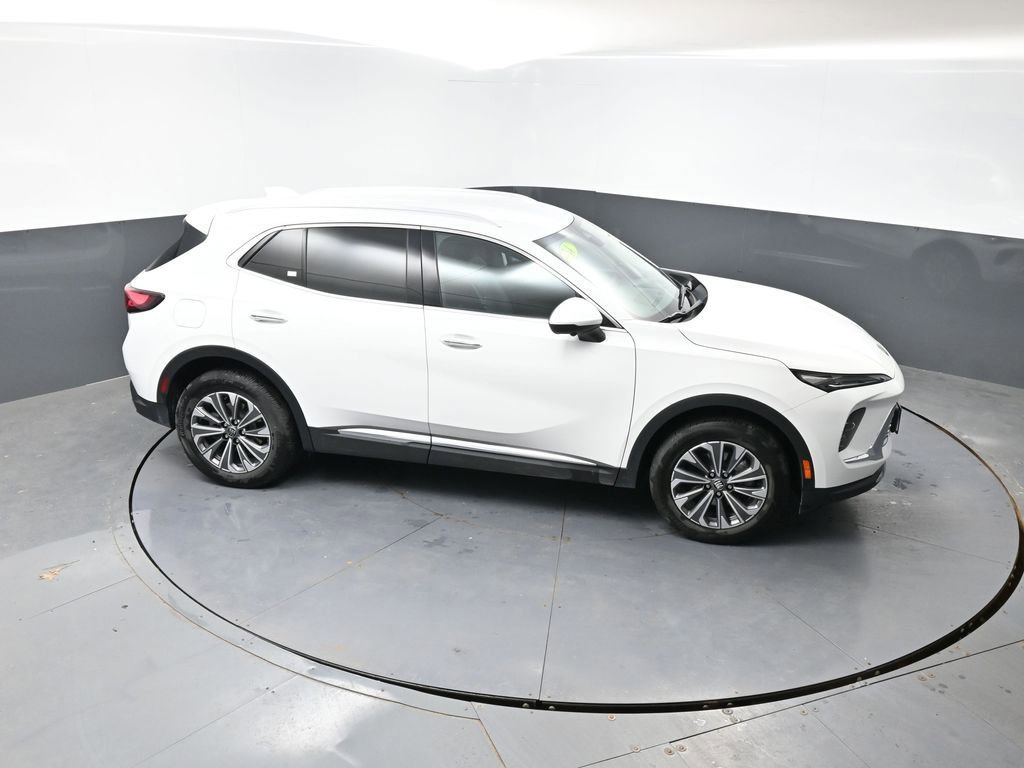 Used 2024 Buick Envision Preferred AWD/4WD image 43