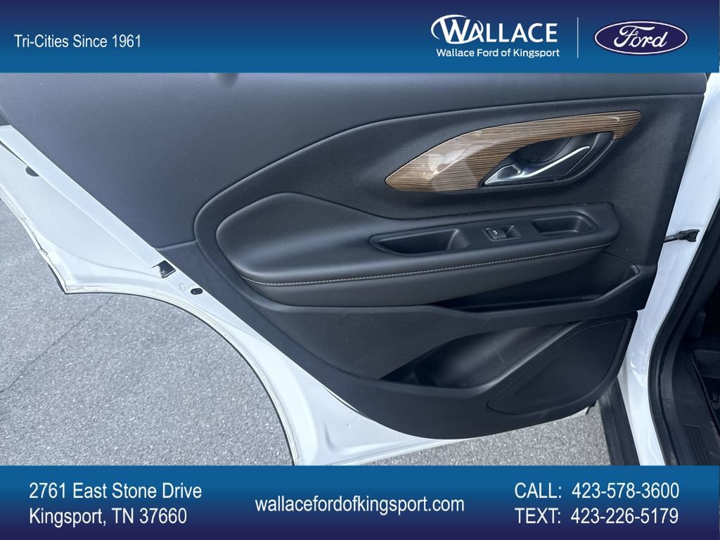 Used 2020 GMC Terrain SLE w/ Elevation Edition FWD image 21