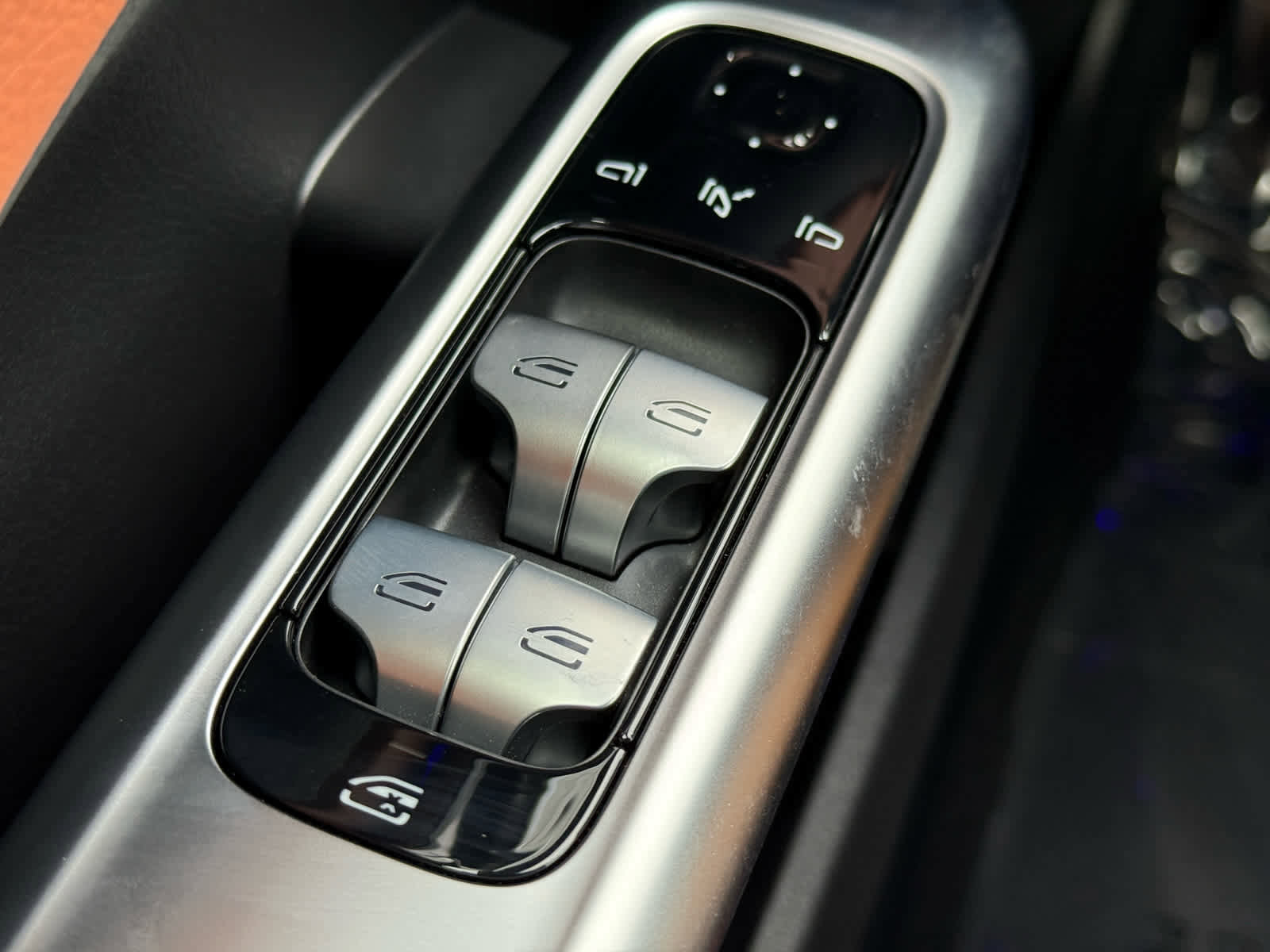 Used 2025 Mercedes-Benz C 300 4MATIC Sedan image 21