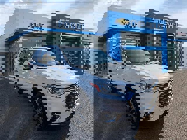 Used 2020 Chevrolet Traverse LT w/ LT Premium Package image 1