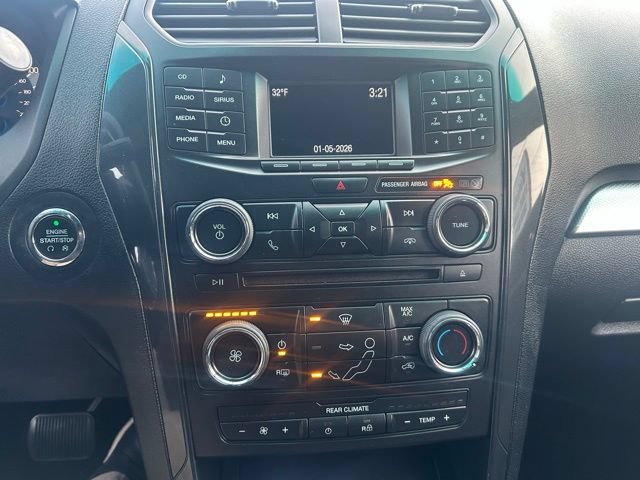 Used 2016 Ford Explorer XLT AWD/4WD image 24