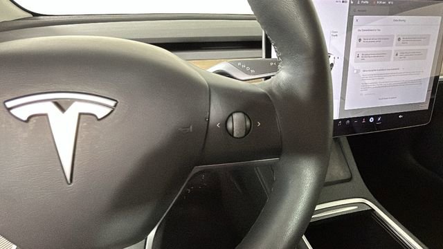 Used 2021 Tesla Model 3 Standard Range Plus RWD image 16