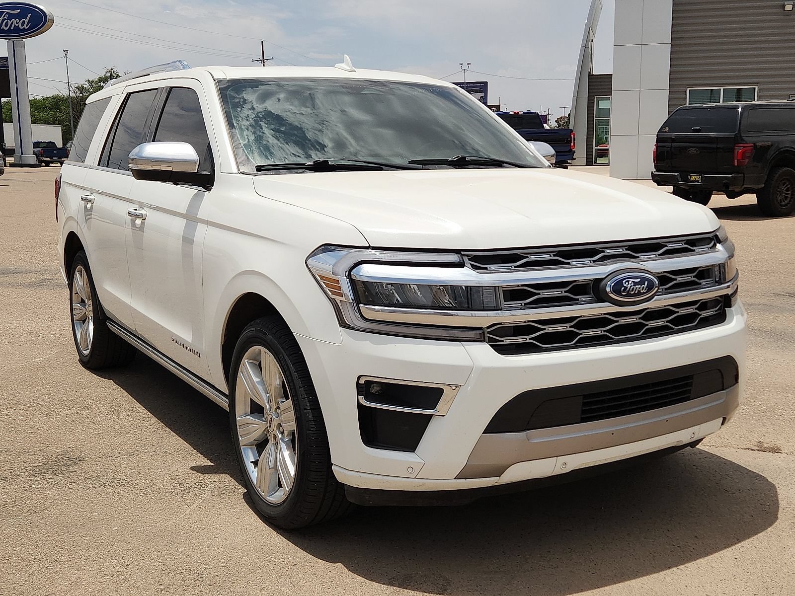 Used 2022 Ford Expedition Platinum RWD image 6