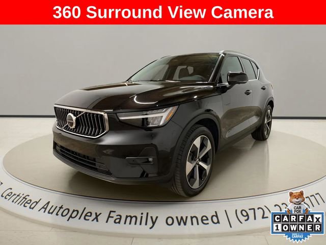 Used 2025 Volvo XC40 B5 Plus image 1