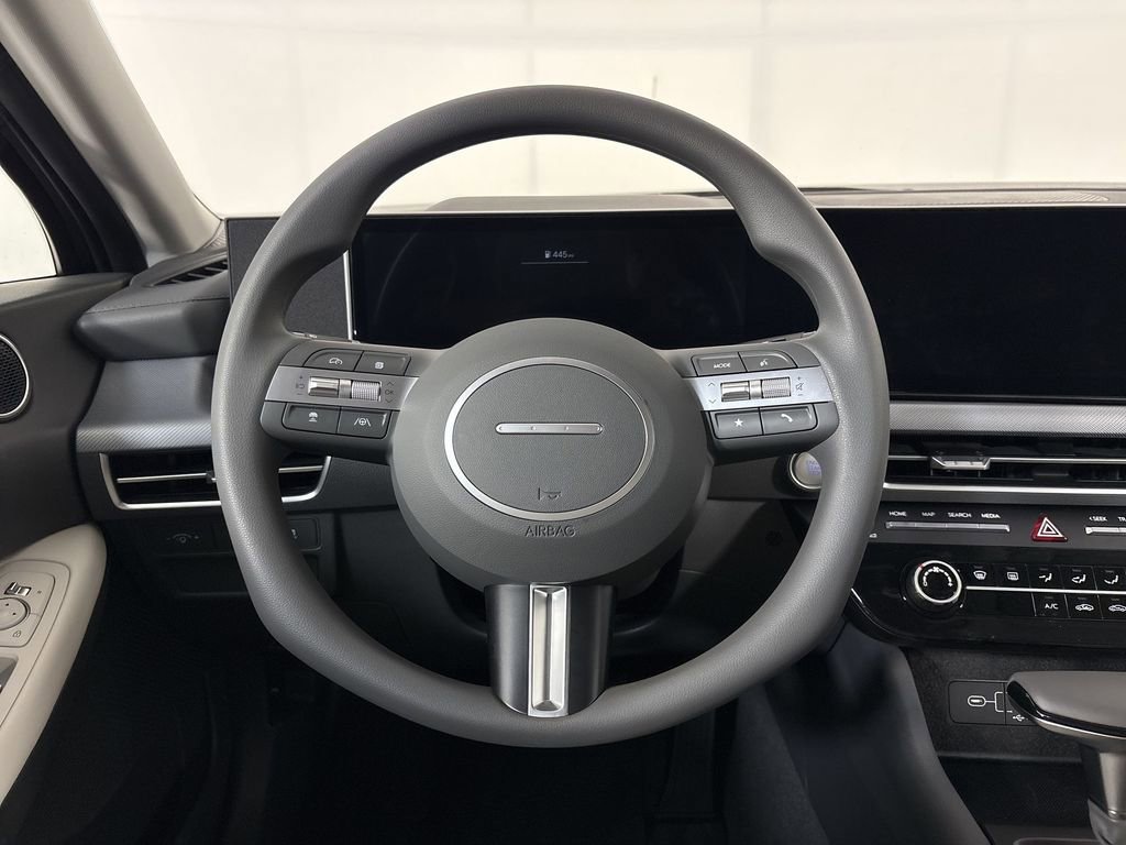 New 2026 Hyundai Sonata SE FWD image 11