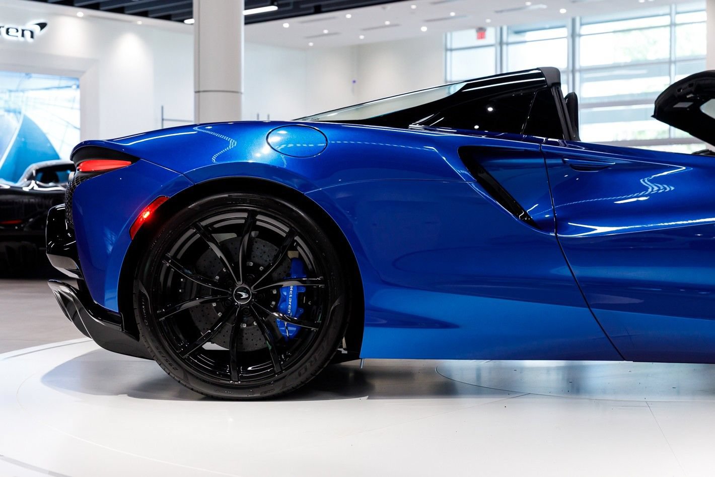 New 2026 McLaren Artura Spider RWD image 32