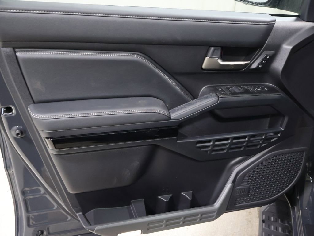 New 2026 Toyota 4Runner Limited AWD/4WD image 11