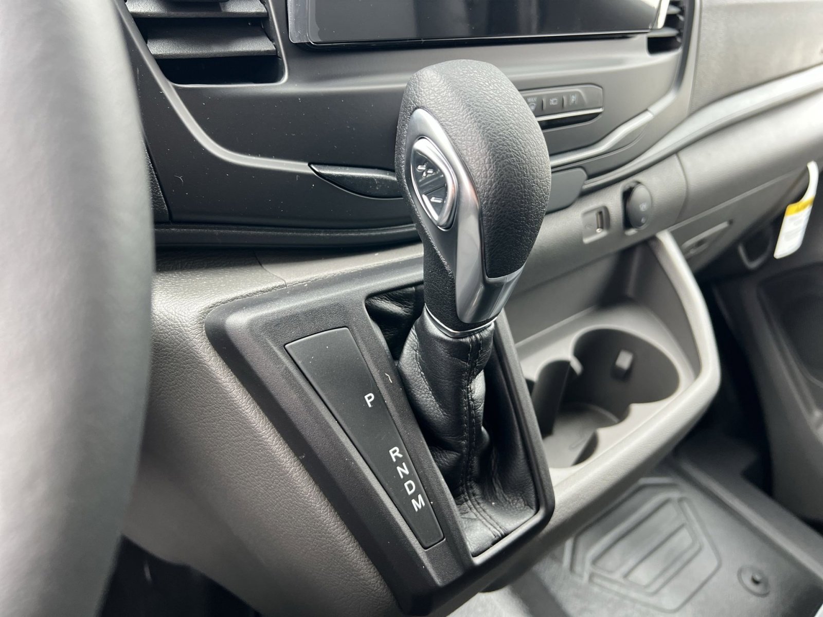 New 2026 Ford Transit 250 148 Medium Roof w/ Load Area Protection Package image 21