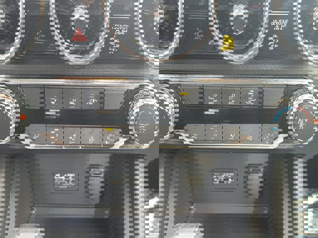 Certified 2023 Nissan Sentra SV image 25