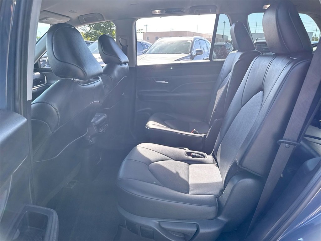 Used 2024 Toyota Grand Highlander XLE image 26