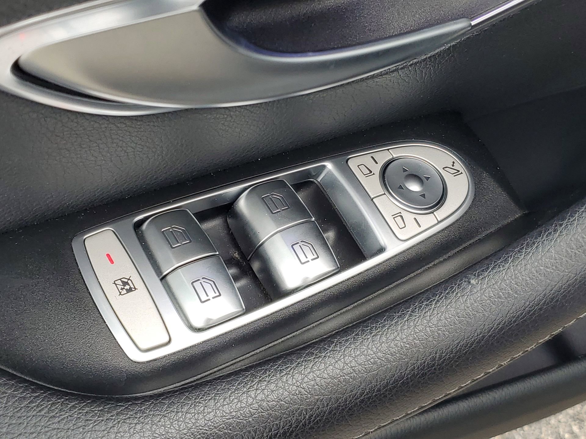 Used 2022 Mercedes-Benz E 350 Sedan image 19