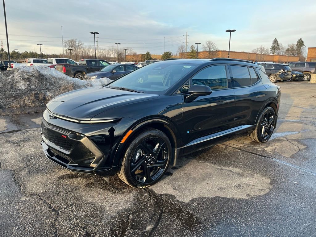New 2025 Chevrolet Equinox EV RS image 3