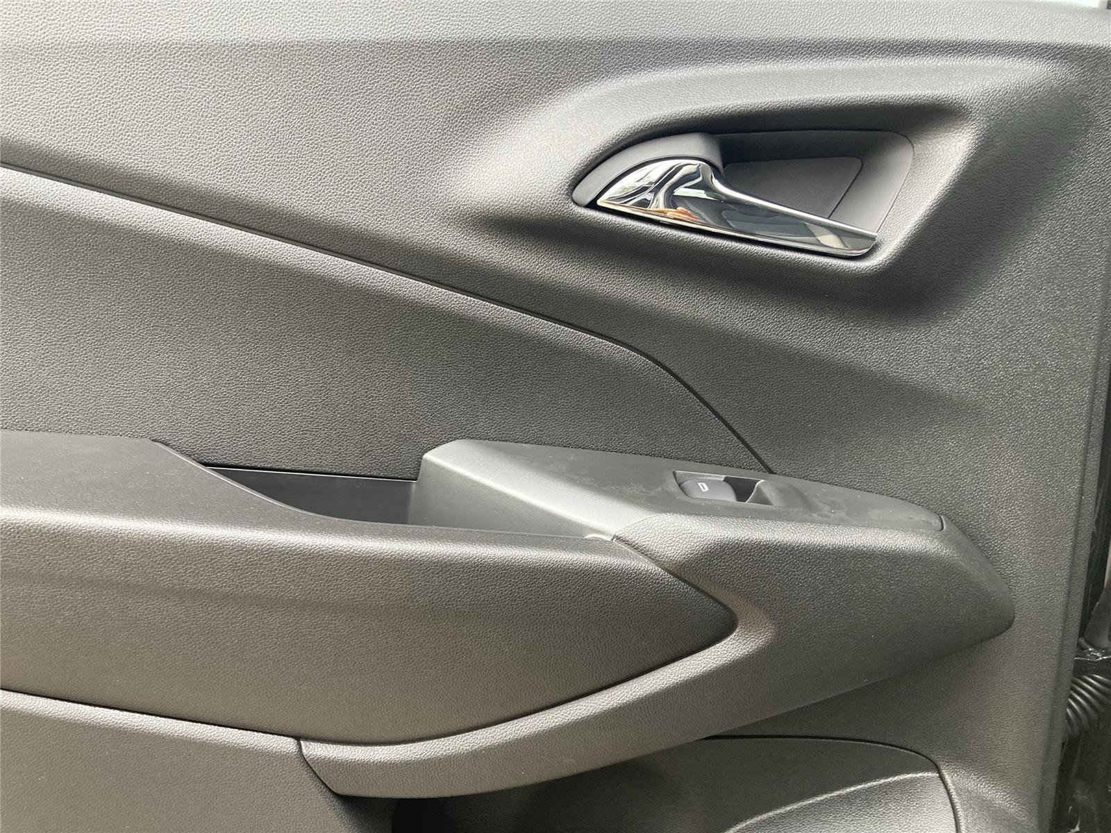 New 2026 Chevrolet Trax LT w/ Driver Confidence Package image 15