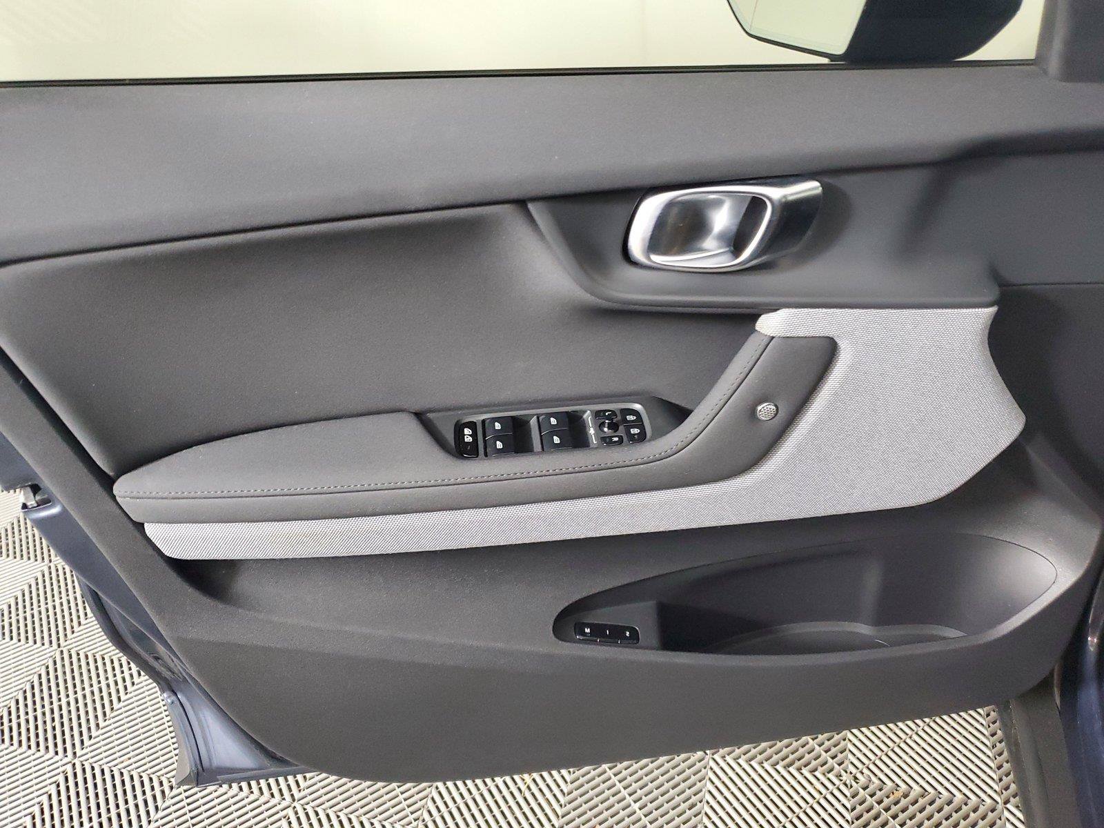 Used 2021 Polestar Polestar 2 w/ Performance Package AWD/4WD image 14
