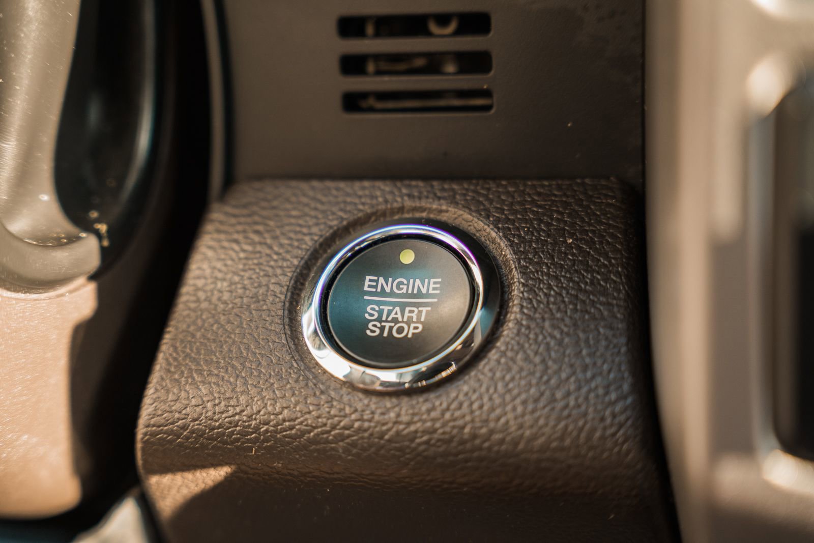 Certified 2019 Ford F250 King Ranch w/ King Ranch Ultimate Package image 40