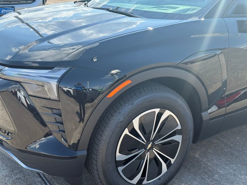 New 2026 Chevrolet Blazer EV LT FWD image 2