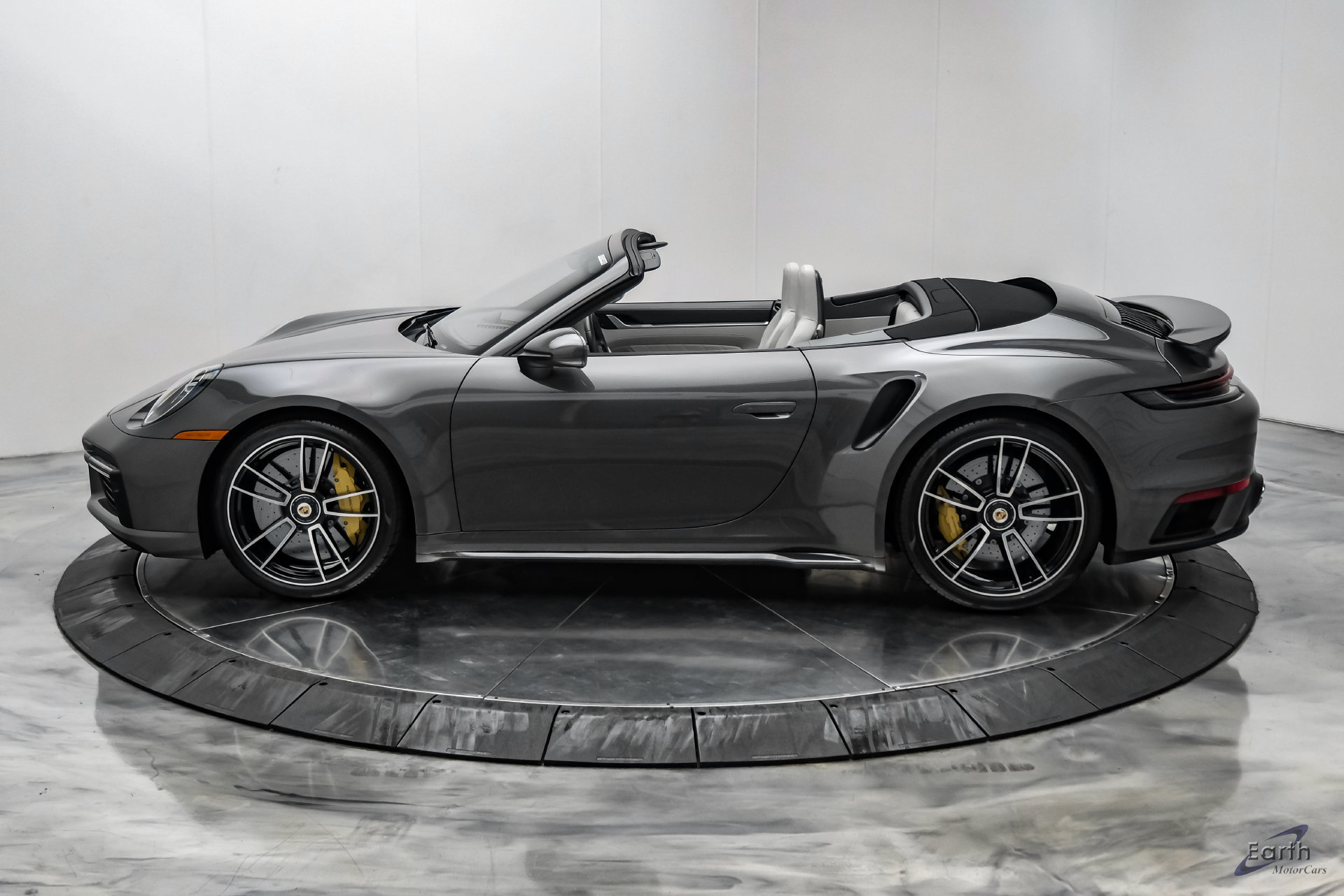 Used 2024 Porsche 911 Turbo S AWD/4WD image 8