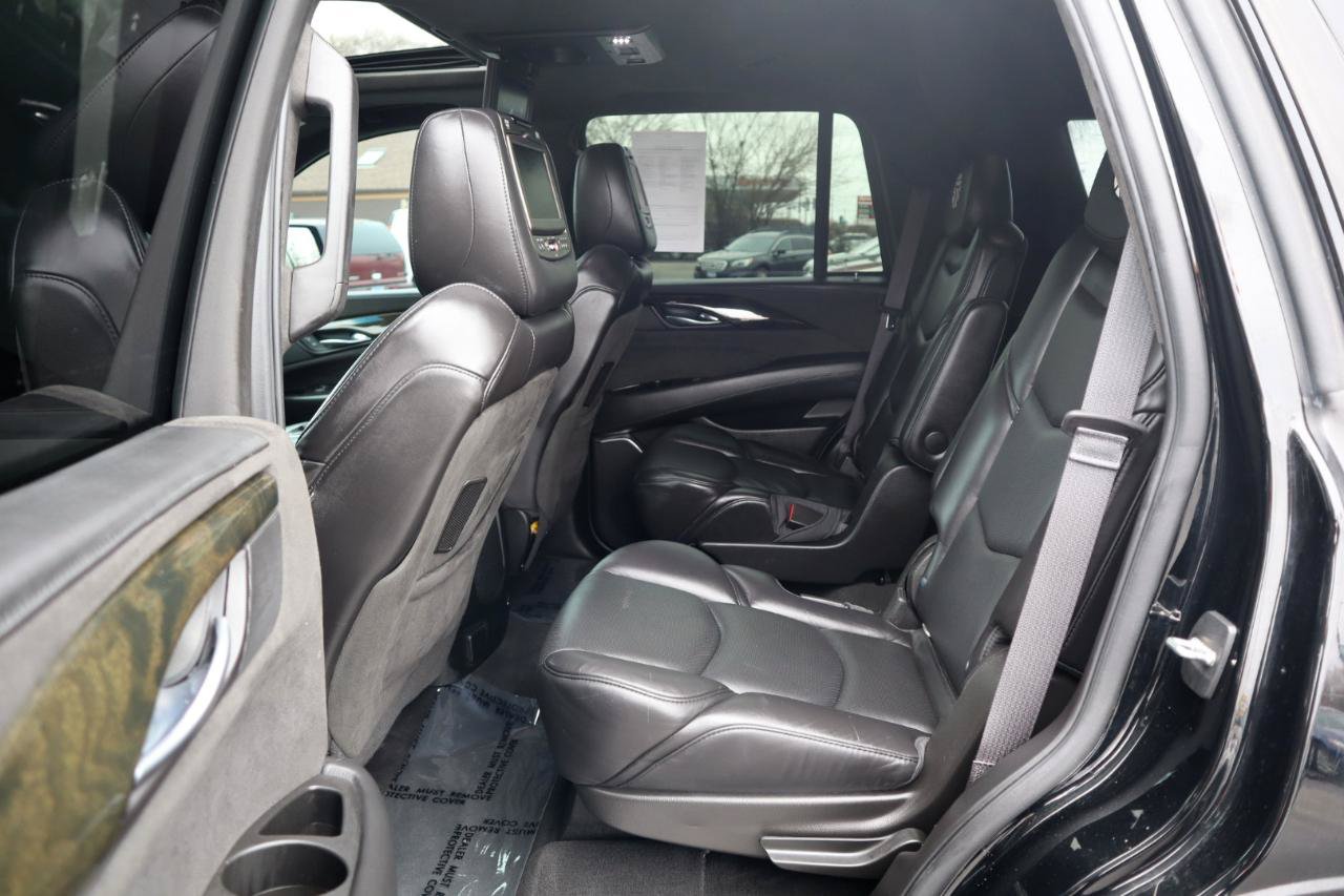Used 2017 Cadillac Escalade Platinum AWD/4WD image 17