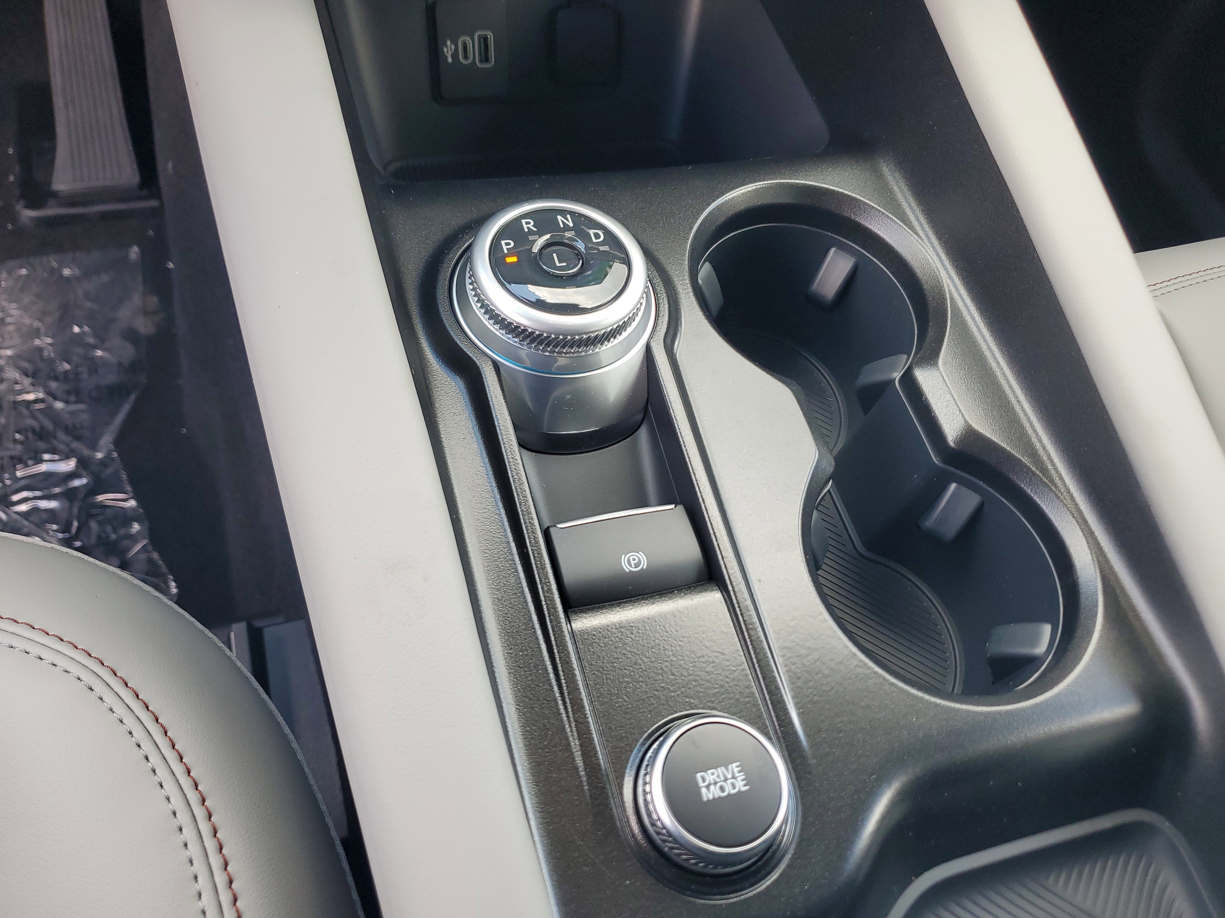 New 2026 Ford Explorer Active image 18