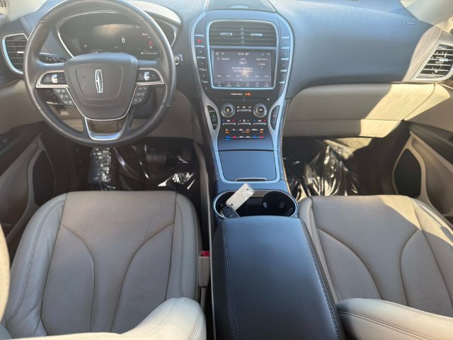 Used 2019 Lincoln Nautilus Reserve FWD image 13