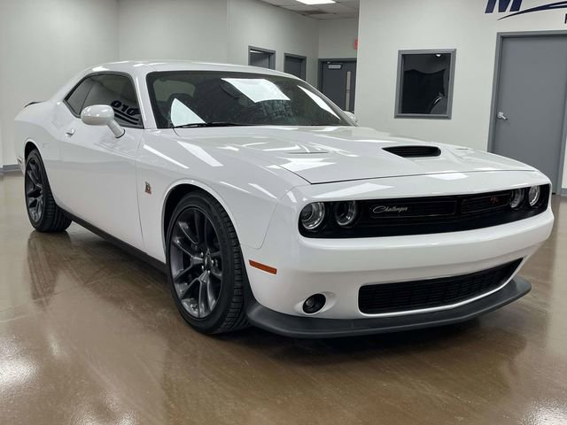 Used 2023 Dodge Challenger R/T Scat Pack RWD image 3