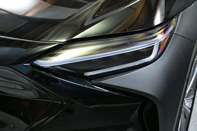 Used 2023 Subaru Solterra AWD image 18