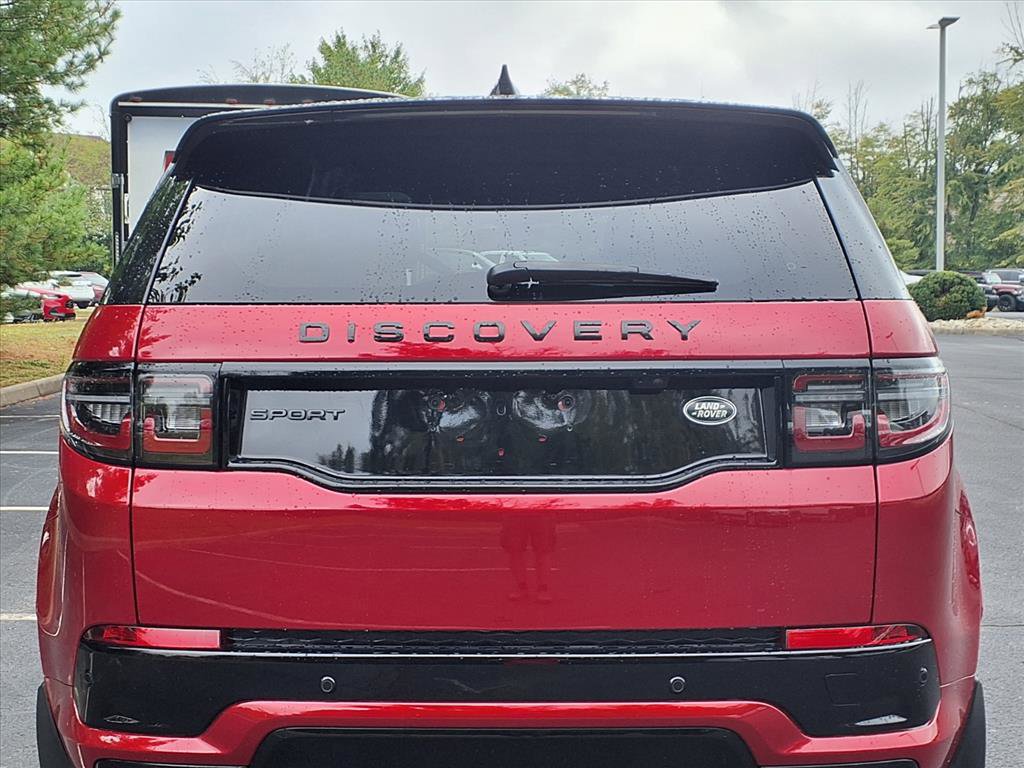 Used 2023 Land Rover Discovery Sport SE R-Dynamic image 28