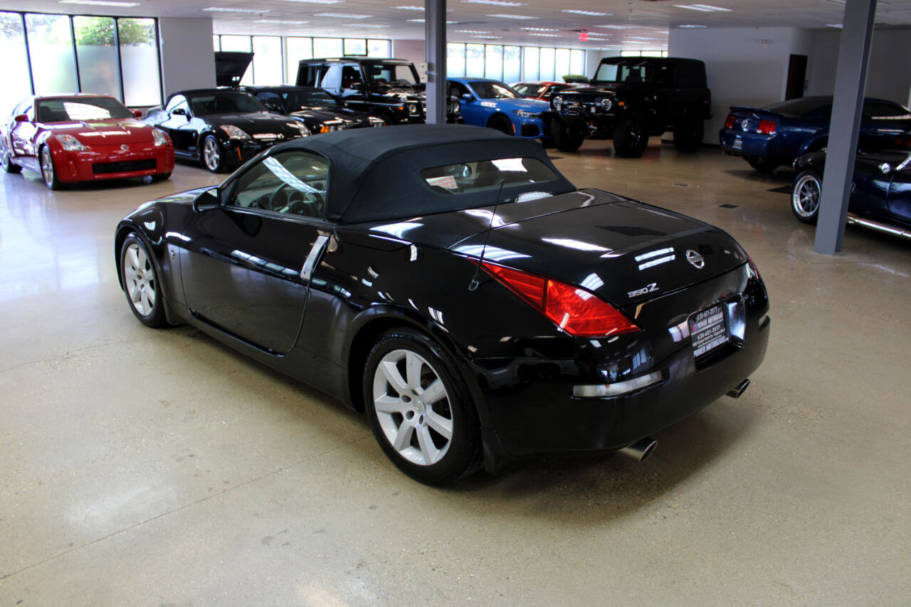 Used 2004 Nissan 350Z Touring image 16