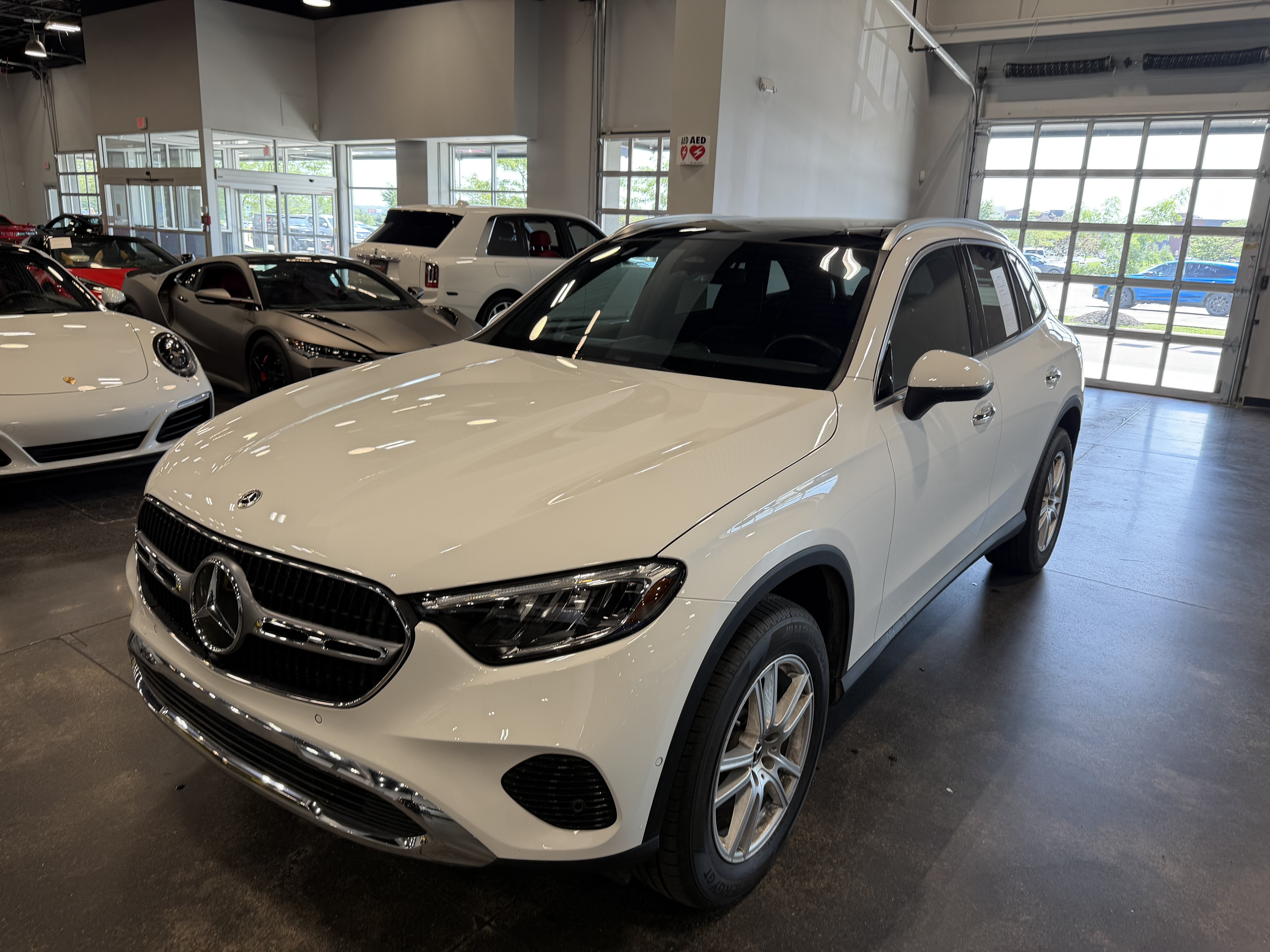 Used 2023 Mercedes-Benz GLC 300 4MATIC image 5