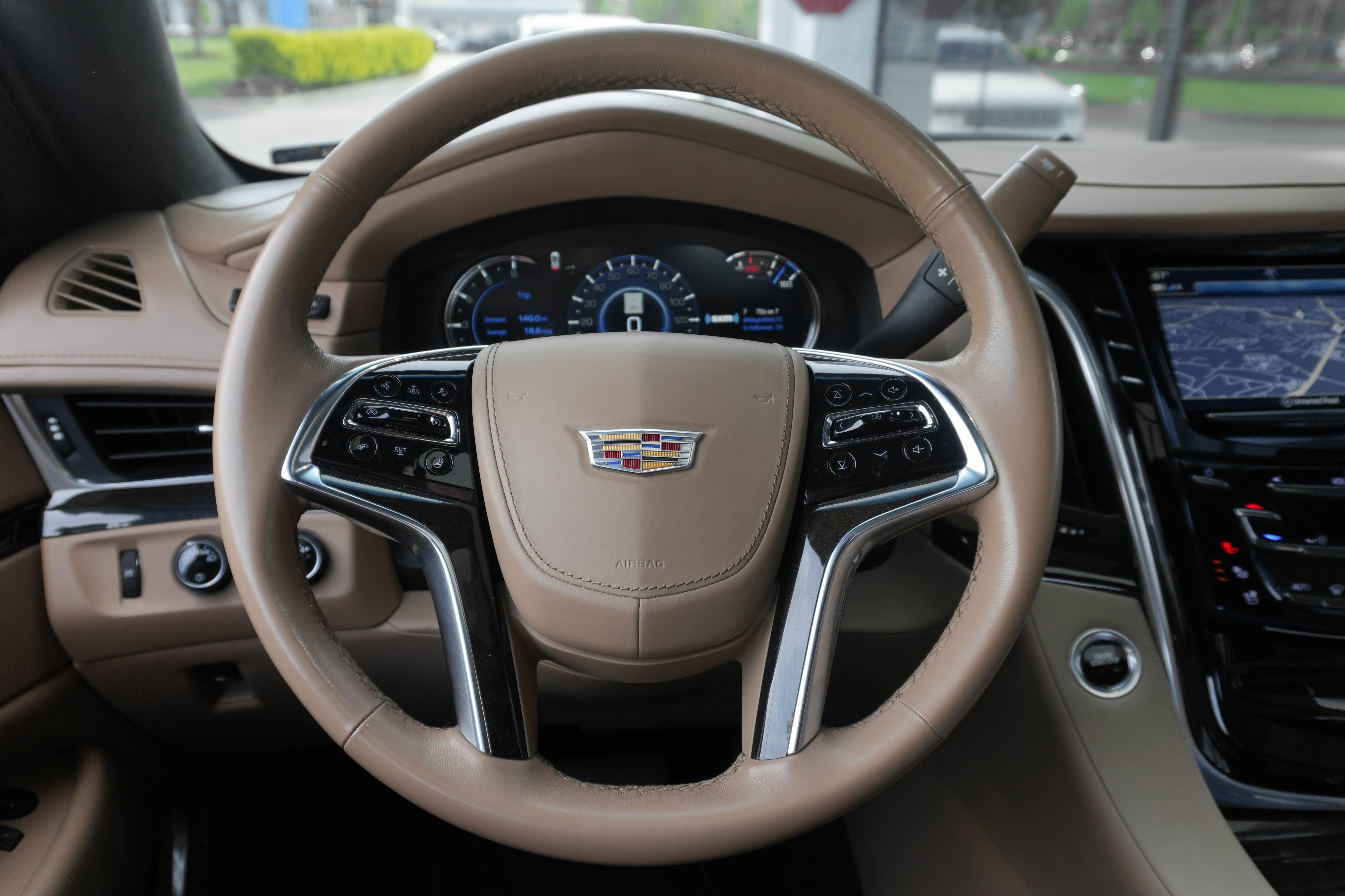 Used 2020 Cadillac Escalade Platinum AWD/4WD image 15