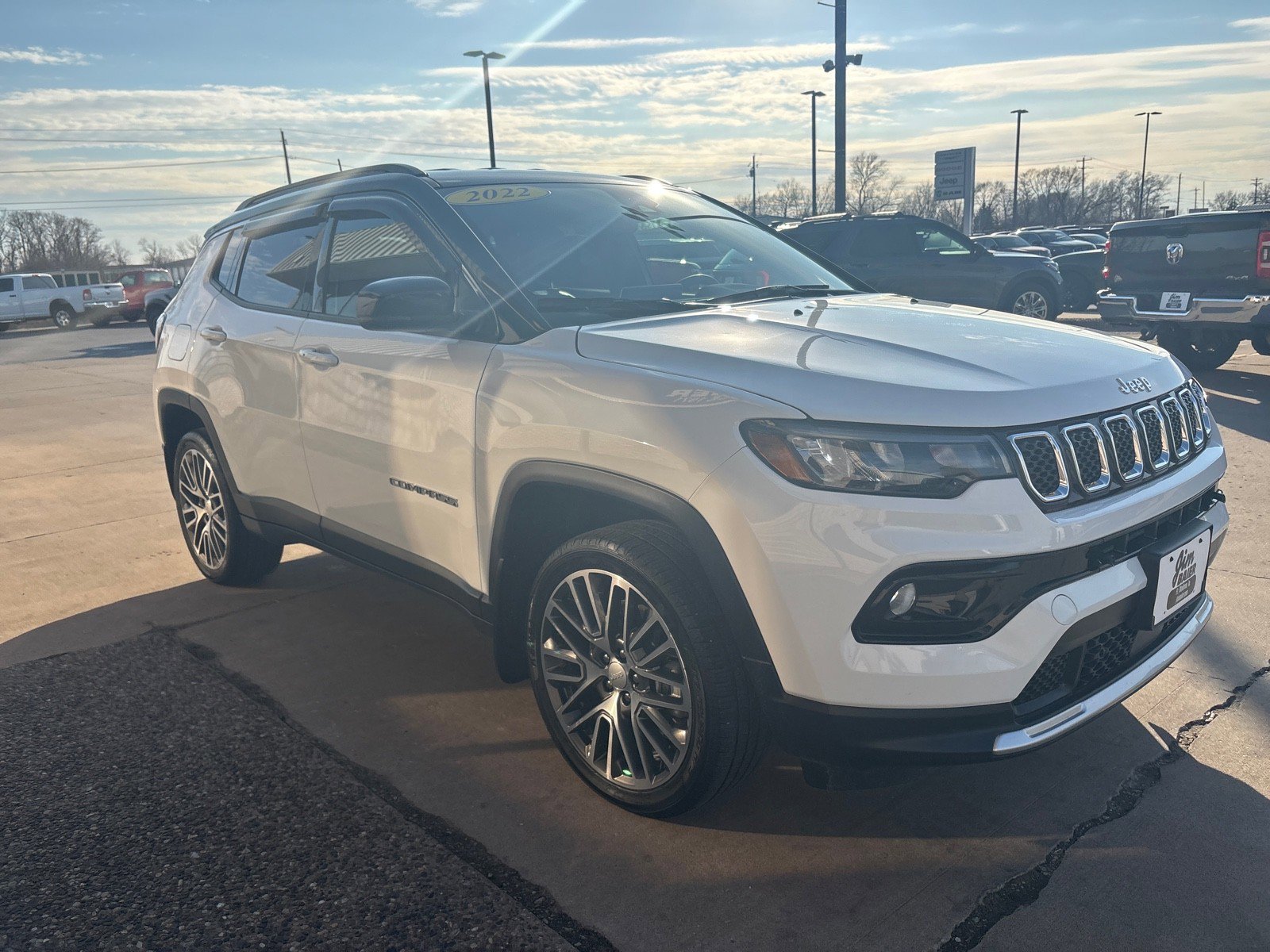 Used 2023 Jeep Compass Limited w/ Elite Group image 7