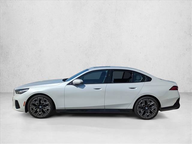 Used 2025 BMW 530i xDrive w/ M Sport Package AWD/4WD image 8