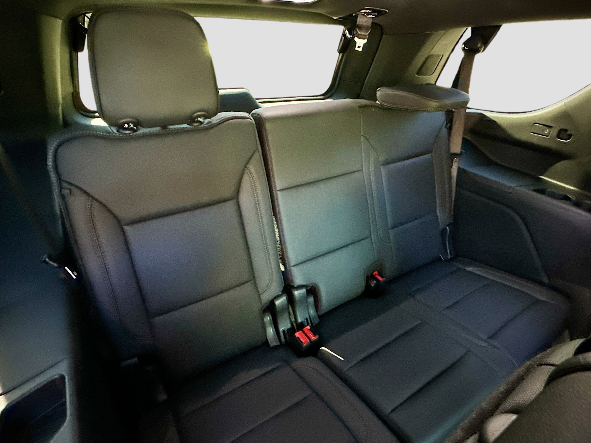 Used 2025 Chevrolet Tahoe High Country image 29