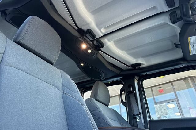 New 2026 Jeep Gladiator Sport AWD/4WD image 13