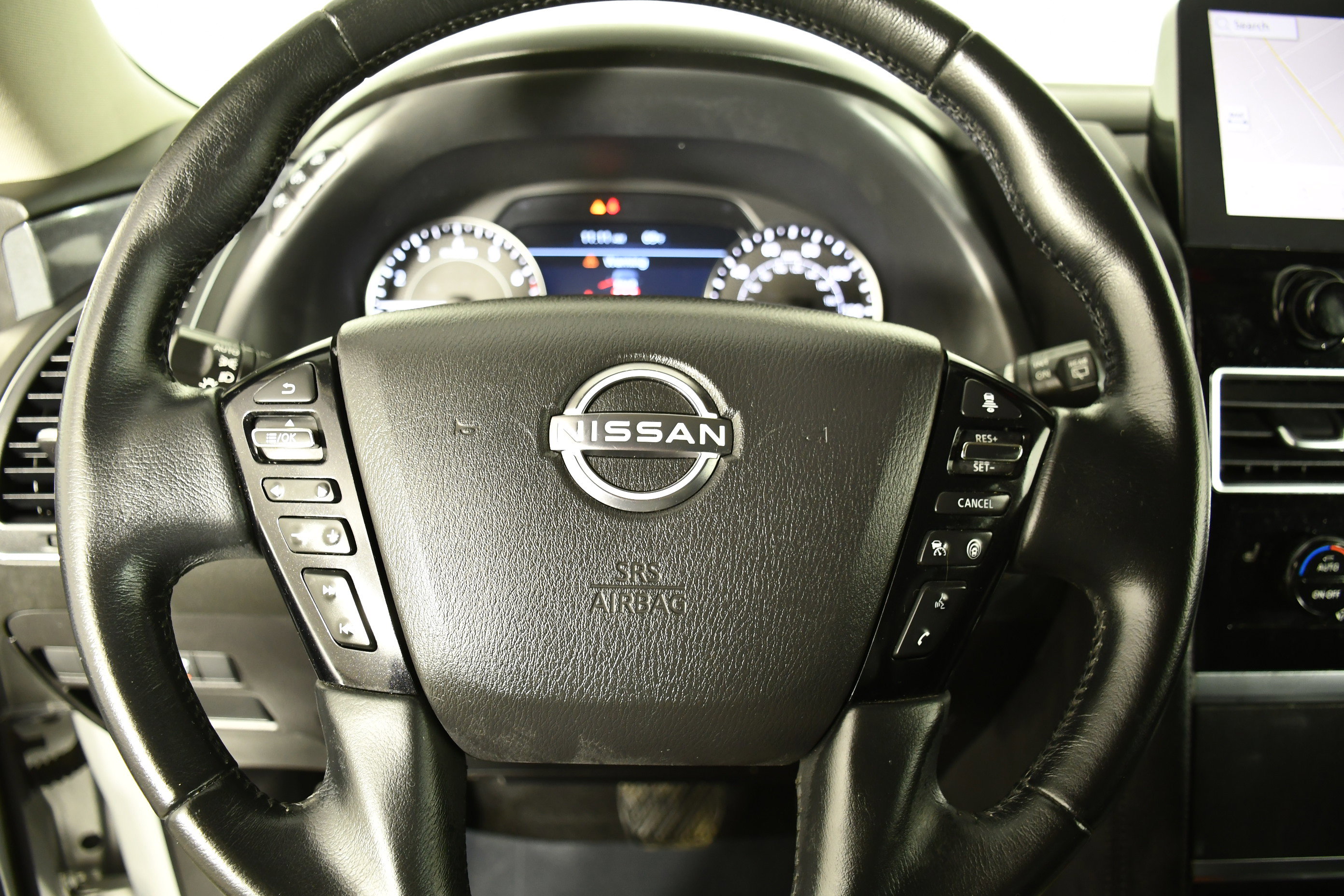 Used 2024 Nissan Armada SV image 19