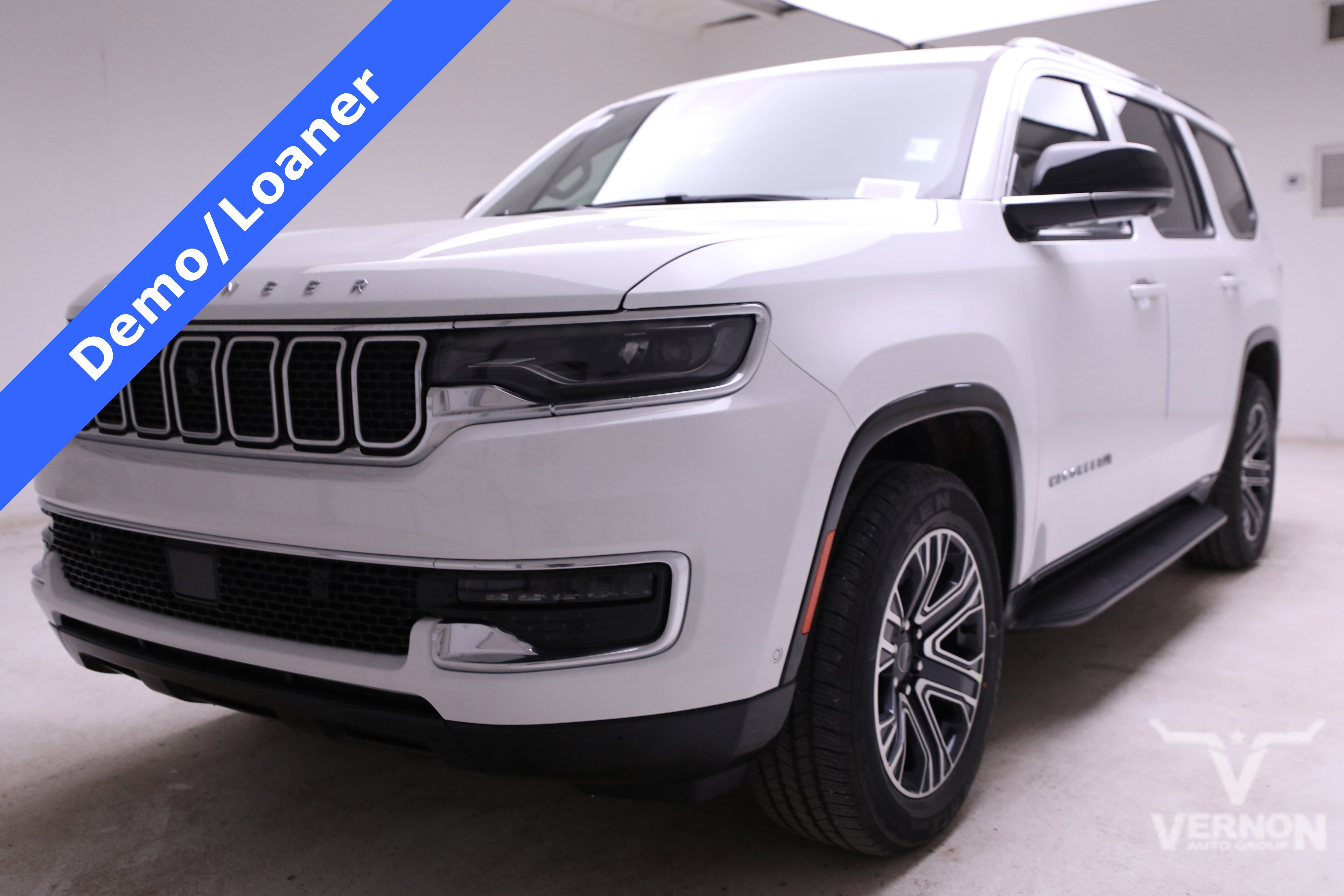 New 2025 Jeep Wagoneer Base 4x4 w/ Convenience Group I image 1