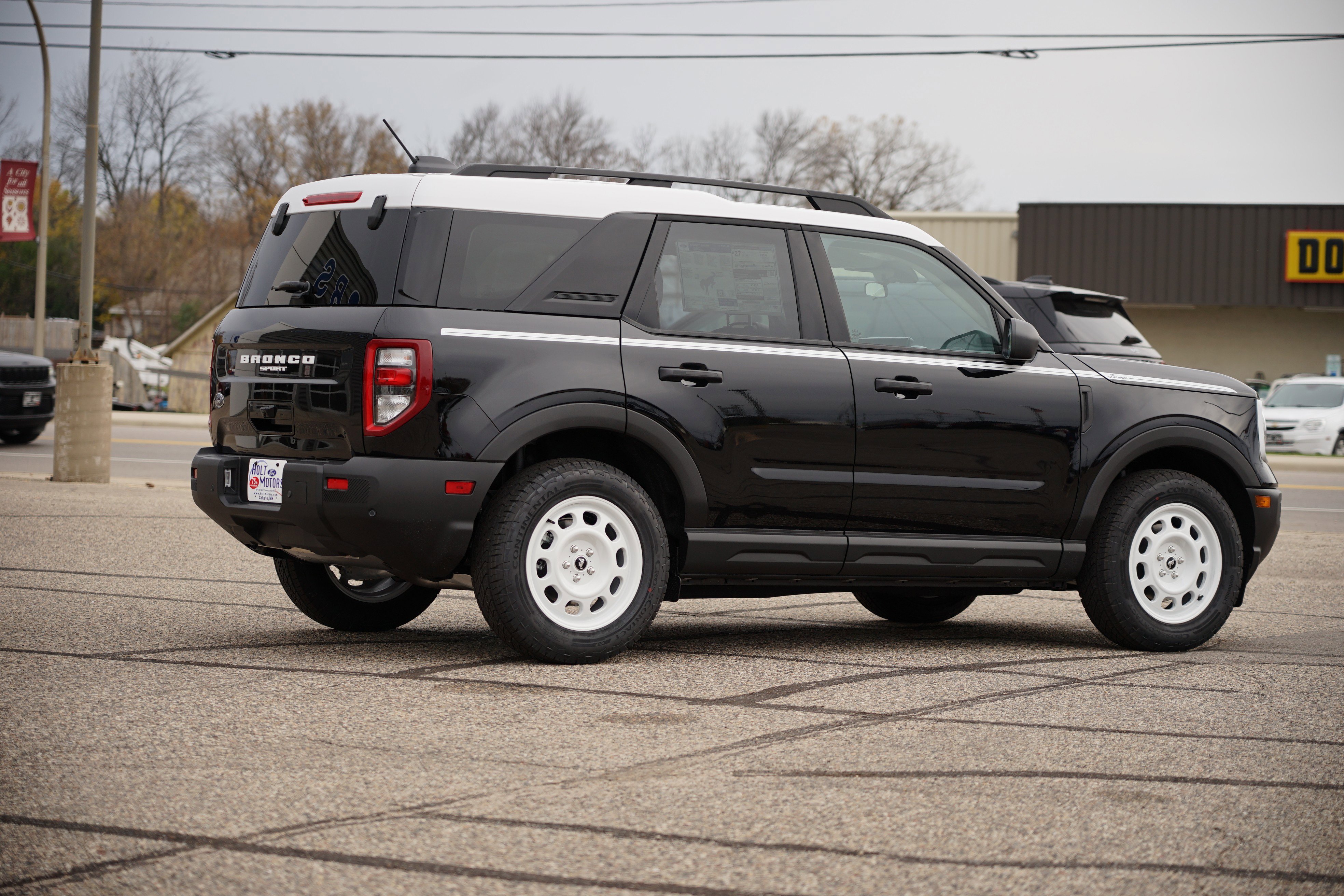 New 2025 Ford Bronco Sport Heritage w/ Convenience Package AWD/4WD image 3