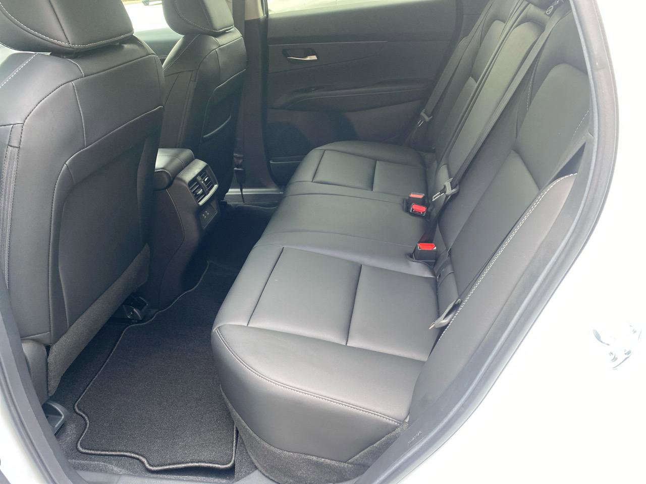 Used 2025 Nissan Murano SV image 9