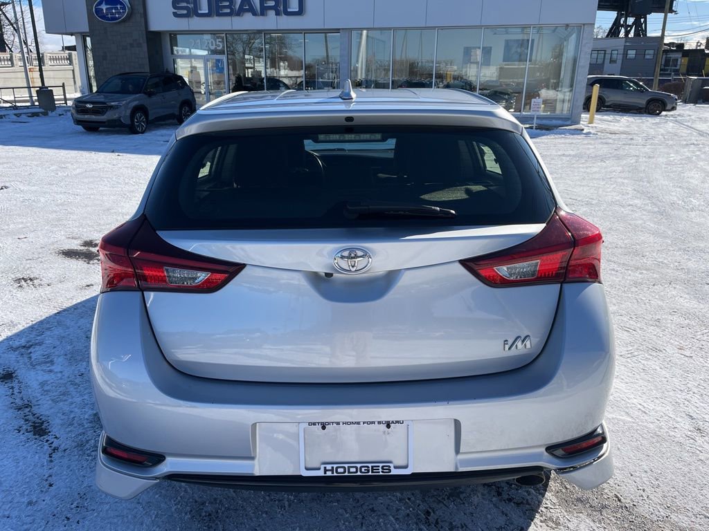 Used 2018 Toyota Corolla iM image 6