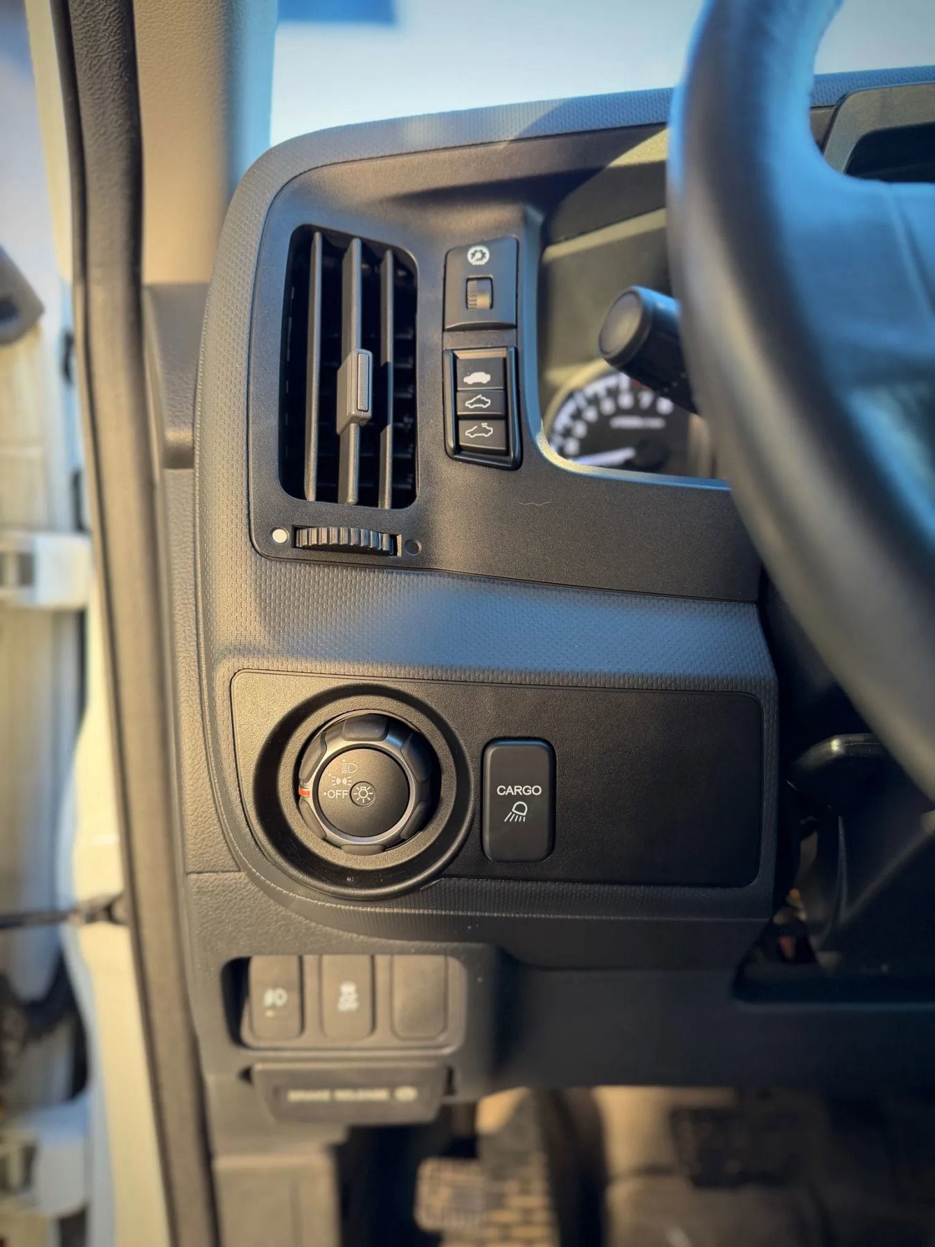 Used 2014 Honda Ridgeline RTL image 10