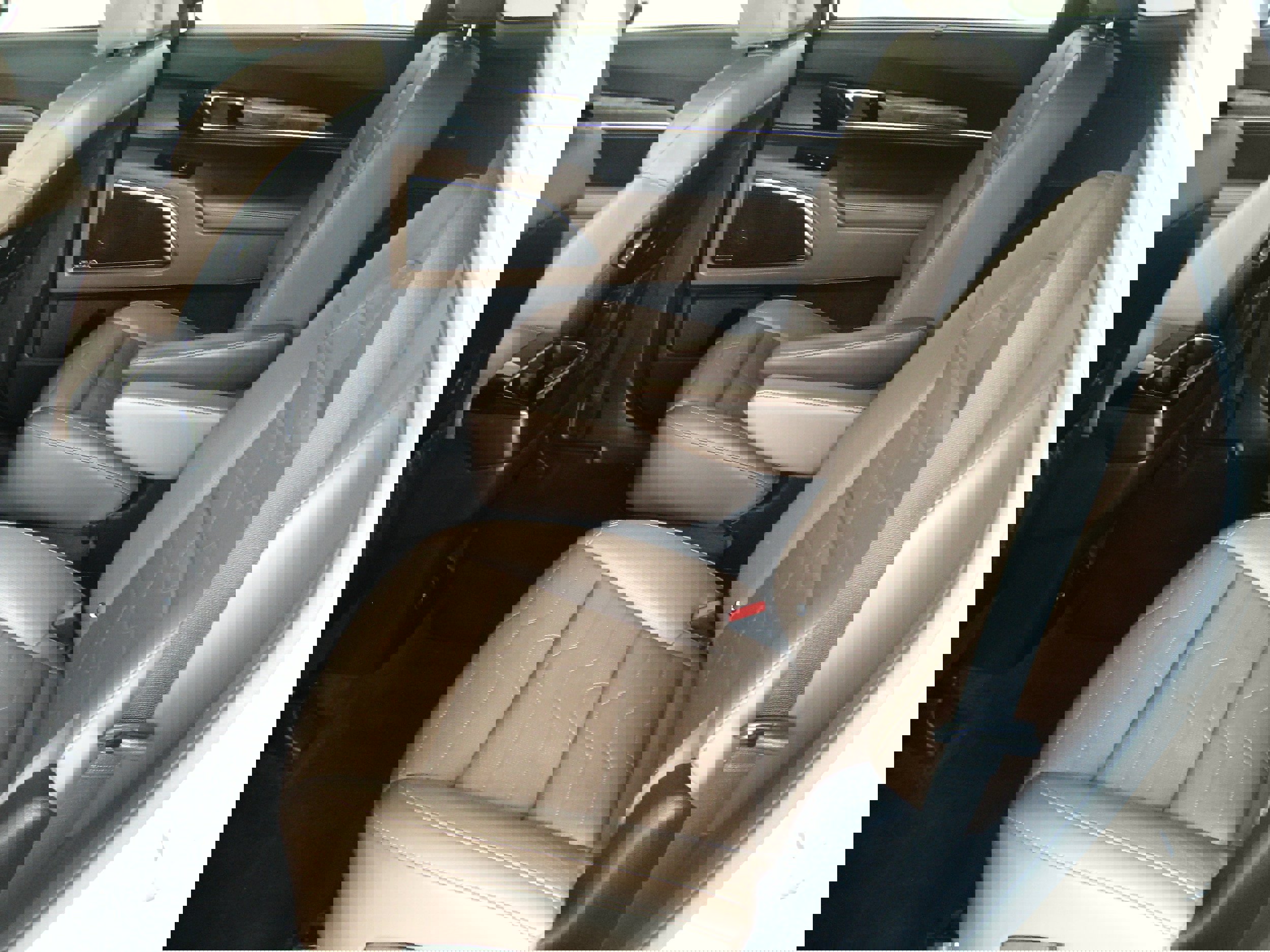 Certified 2022 Kia Telluride SX w/ SX Prestige Package image 9